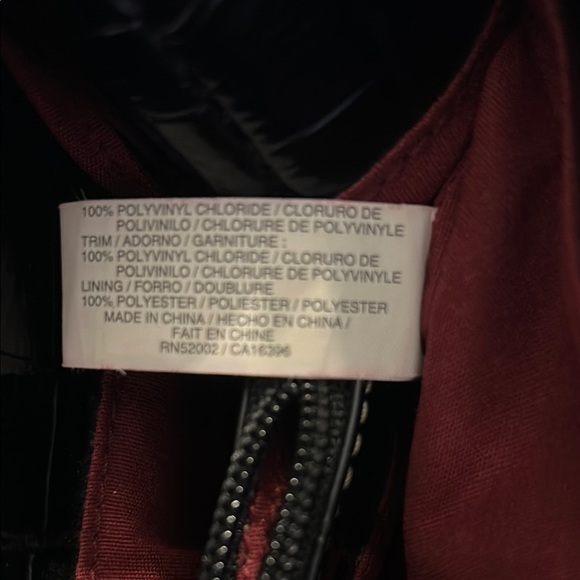 LIZ CLAIBORNE Black Croc-Embossed Tote And Matching Wallet - Picture 8 of 12